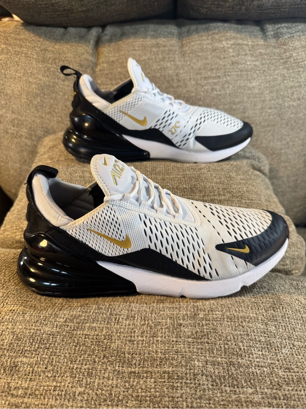 Nike Air Max 270 Men’s White/Gold/Black Shoes #AV7892-100 Size 12